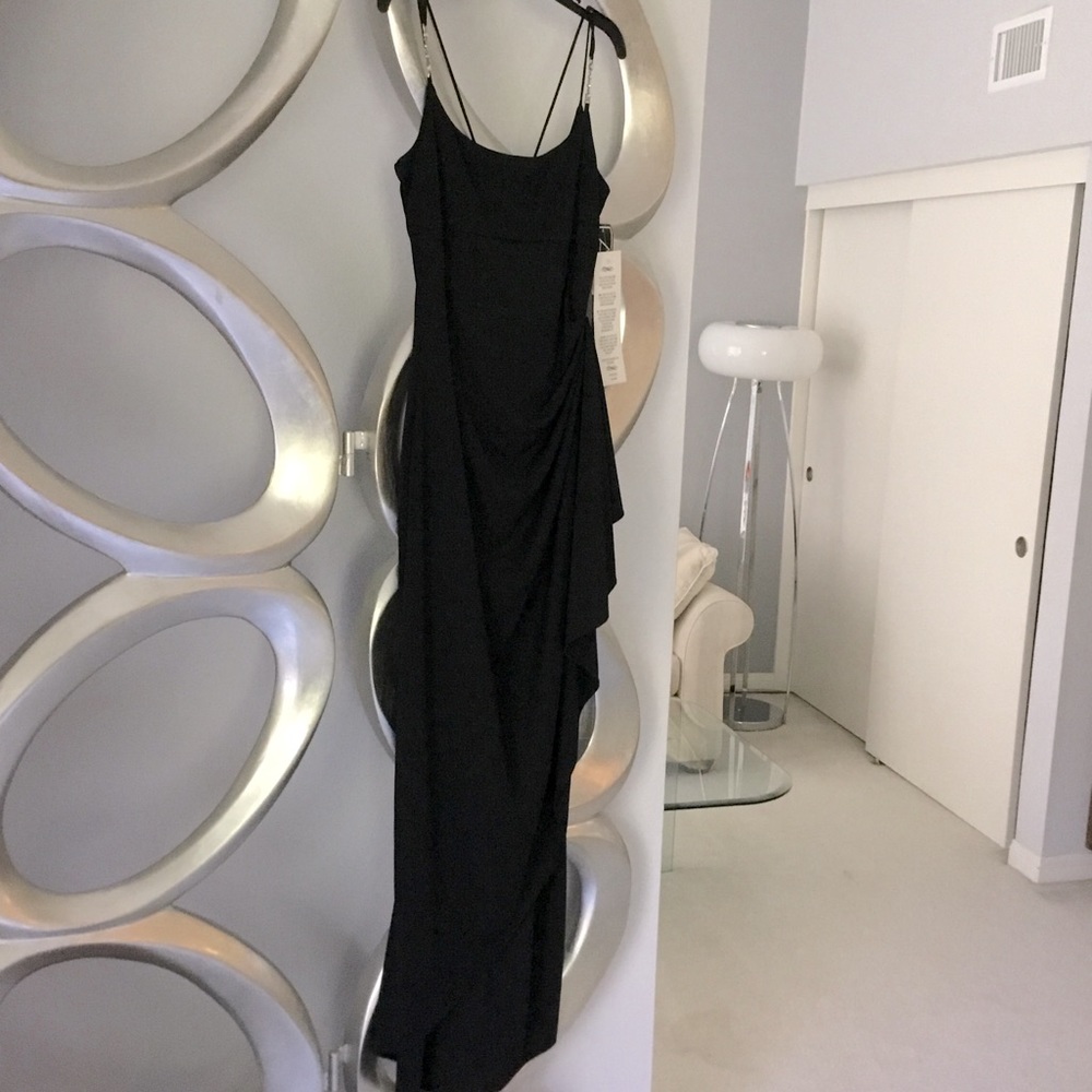 - NWT Tiered Ruffle Midi Dress.